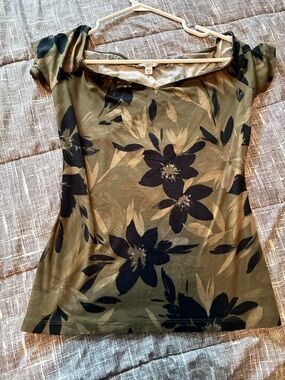 Guess Olive Green Floral Short Sleeve Top
